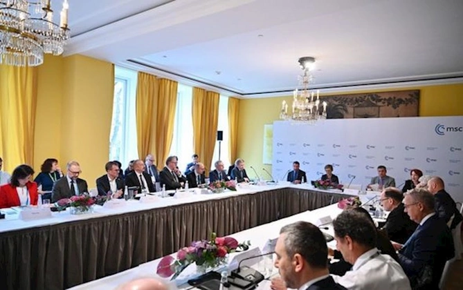İlham Əliyev Münhendə enerji təhlükəsizliyi ilə bağlı dəyirmi masada iştirak edib — YENİLƏNİB (FOTO)