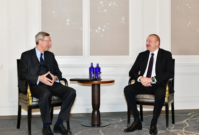 İlham Əliyev Almaniyanın Şərqi Biznes Assosiasiyasının baş icraçı direktoru ilə görüşdü — YENİLƏNİB (FOTO)