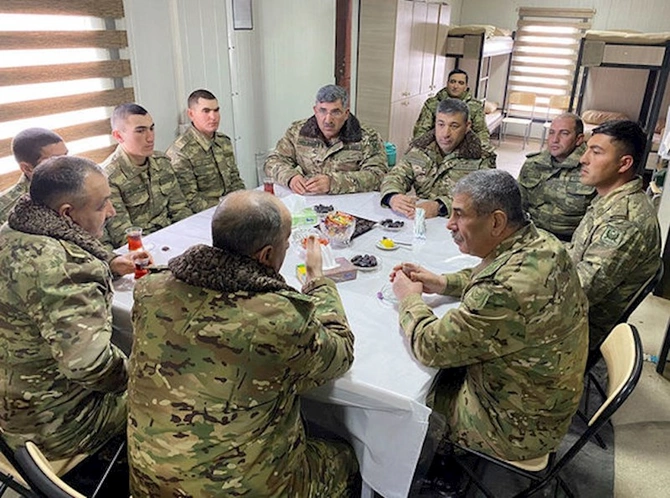Zakir Həsənov hərbçilərin döyüş fəaliyyətini yoxladı — FOTO/VİDEO