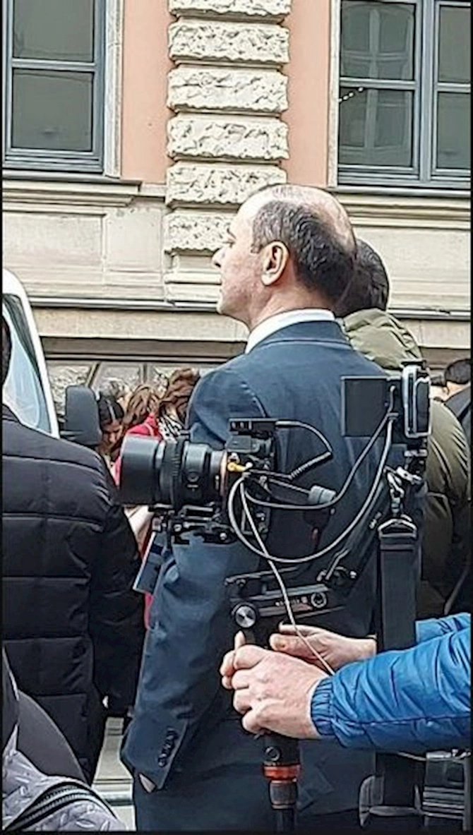 Armen Qriqoryan Münhendə gülünc duruma düşdü — FOTO Armen Qriqoryan Münhendə gülünc duruma düşdü — FOTO
