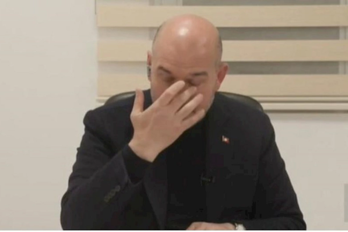 Süleyman Soylu canlı yayımda ağladı — VİDEO