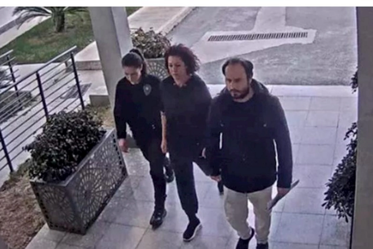 Zəlzələdə dağılan otelin ortağı hava limanında saxlanıldı