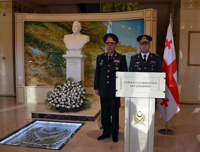 Kərim Vəliyev Bakıda gürcüstanlı general-mayor ilə görüşdü — FOTO/VİDEO