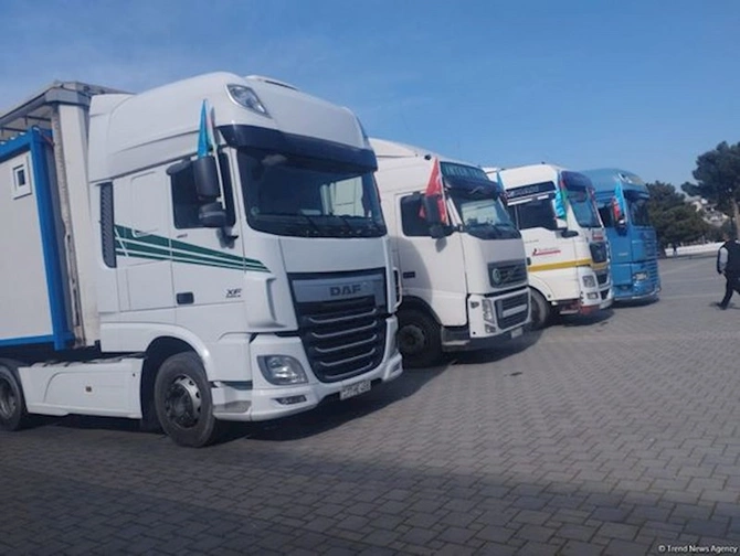 Daha yeddi ədəd modul tipli ev Türkiyəyə yola salınıb — FOTO