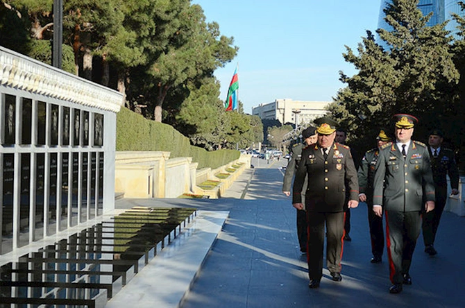 Kərim Vəliyev Bakıda gürcüstanlı general-mayor ilə görüşdü — FOTO/VİDEO