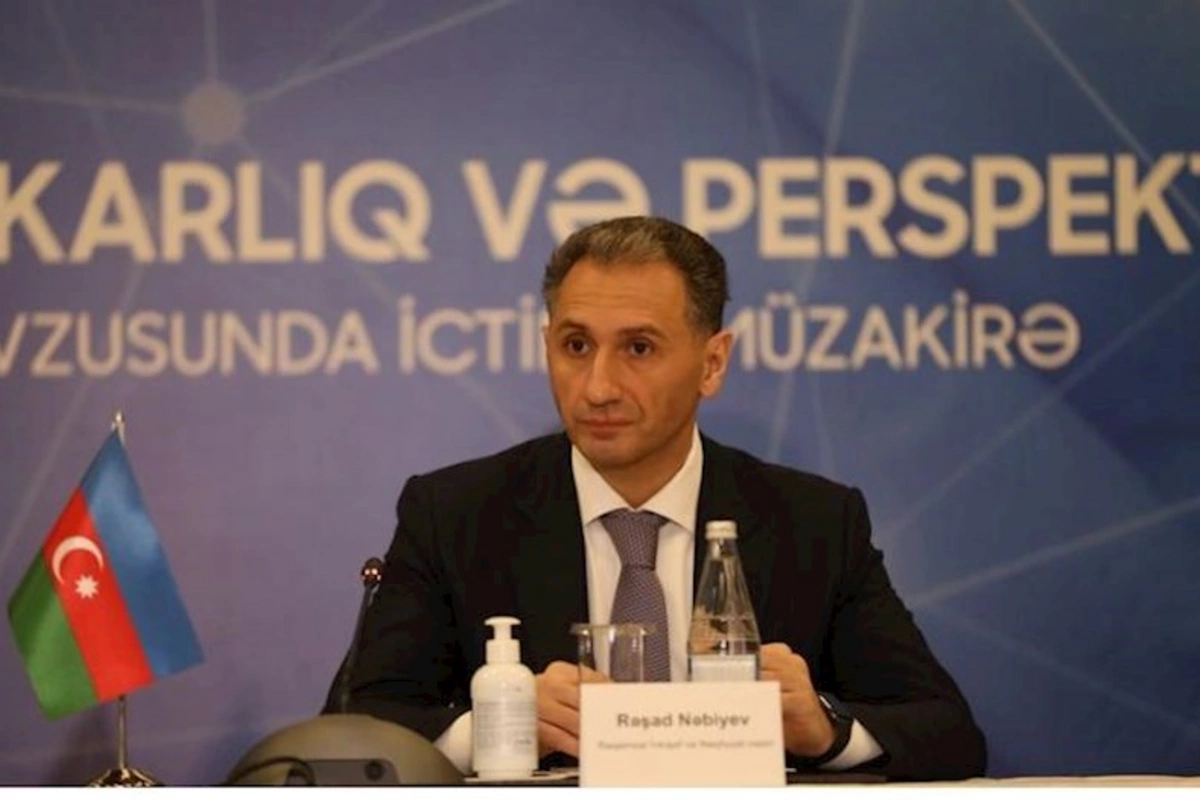 Nazir ölkədə taksi probleminin həlli yollarını açıqlayıb