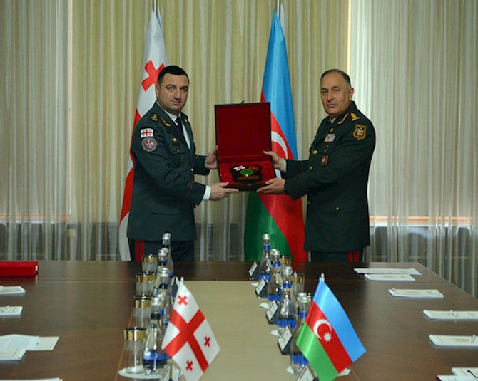 Kərim Vəliyev Bakıda gürcüstanlı general-mayor ilə görüşdü — FOTO/VİDEO