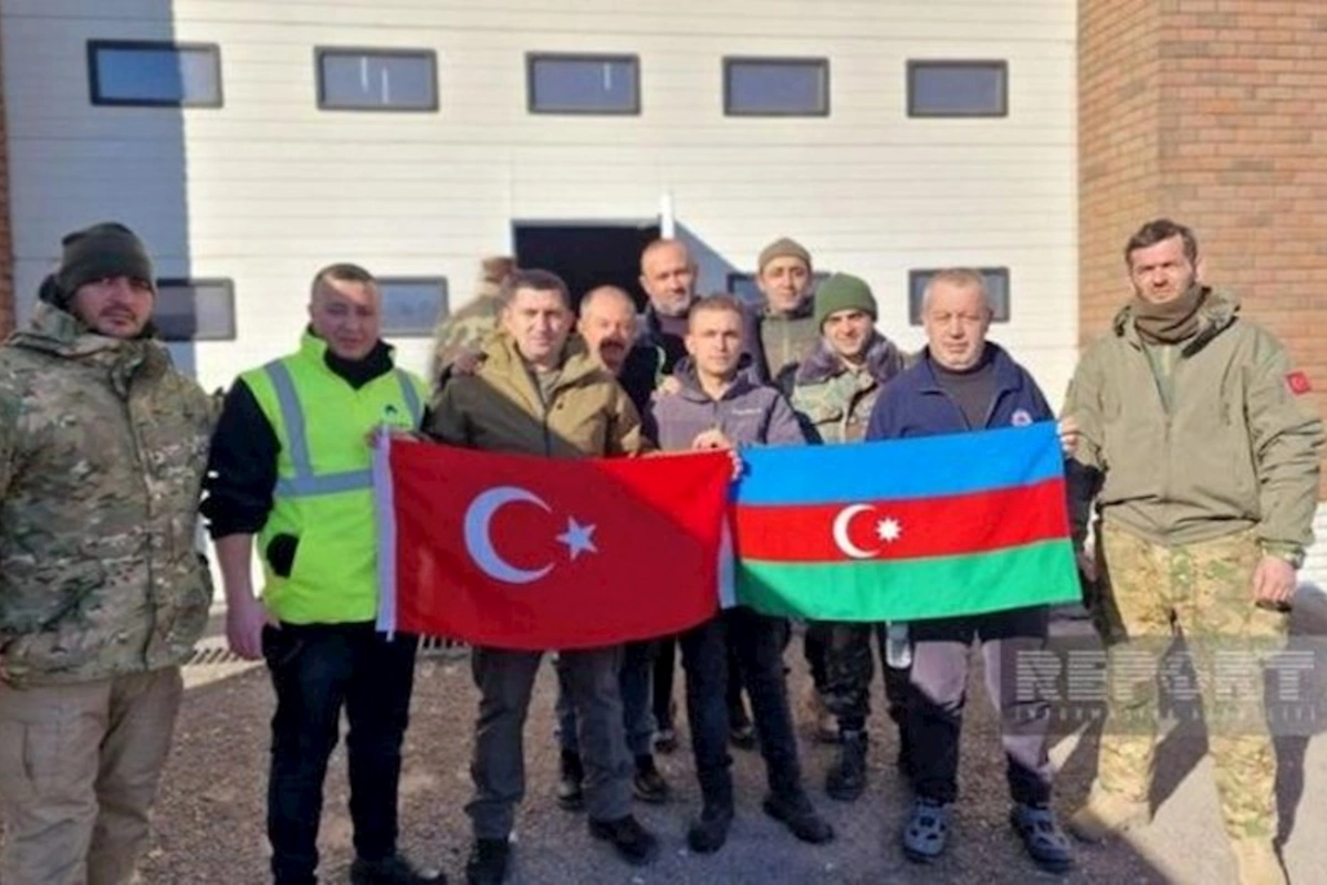 Azərbaycan qaziləri könüllü şəkildə Türkiyəyə yardıma gediblər — FOTO