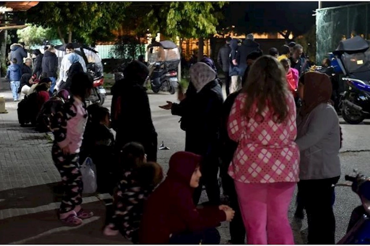 Hataydakı zəlzələ Livan xalqını küçəyə tökdü — FOTOLAR