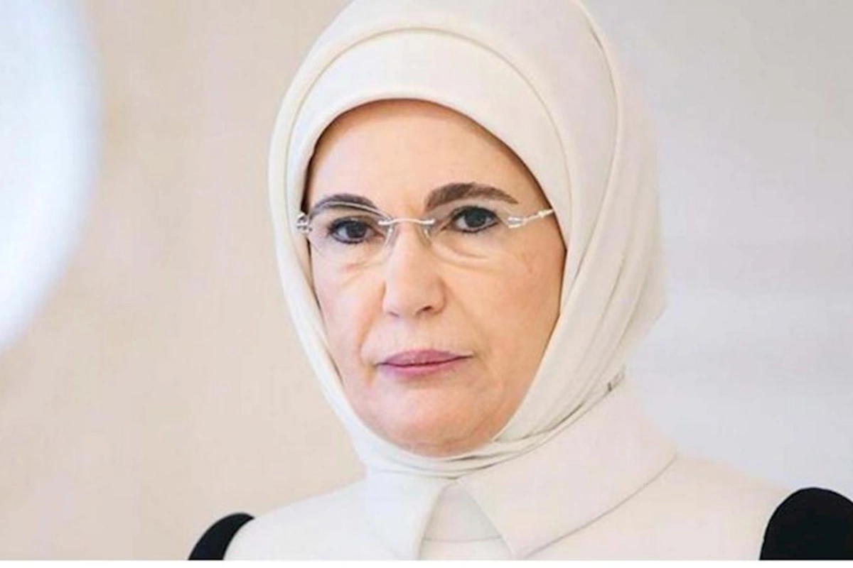 Əminə Ərdoğan zəlzələlərlə bağlı paylaşım edib