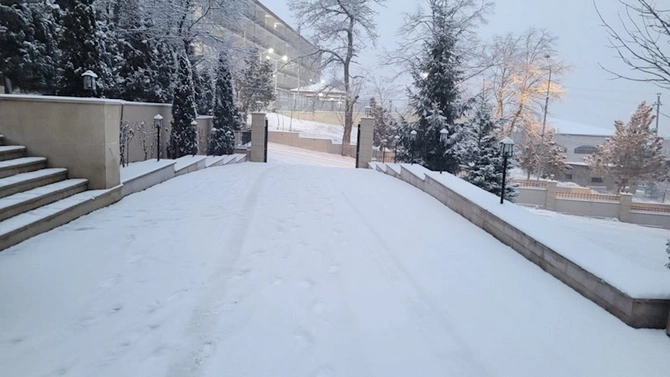 Şuşaya güclü qar yağıb — FOTOLAR
