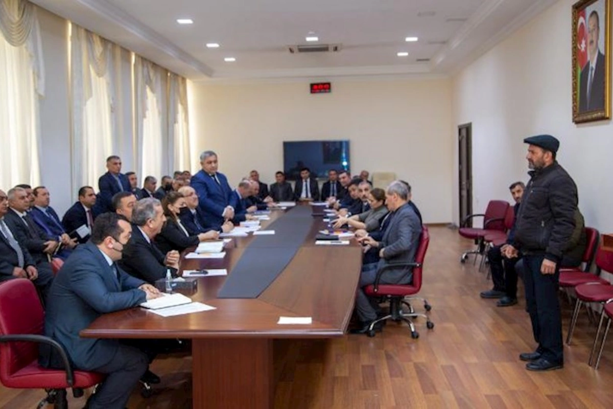 İcra başçısı vətəndaşları qəbul etdi — FOTO
