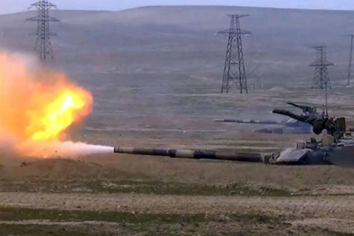Azərbaycan Ordusunun tank heyətləri müxtəlif çalışmalar yerinə yetiriblər — VİDEO