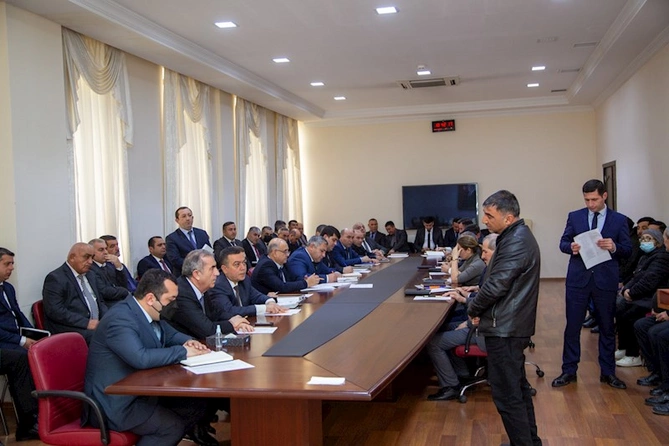İcra başçısı vətəndaşları qəbul etdi — FOTO İcra başçısı vətəndaşları qəbul etdi — FOTO