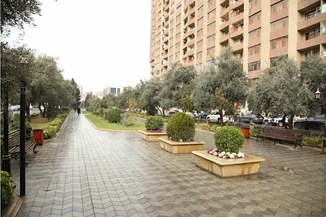 Xətai rayonunda yerləşən Ana fəryadı abidəsinin yerləşdiyi parkda abadlıq işləri yekunlaşmaq üzrədir — FOTO
