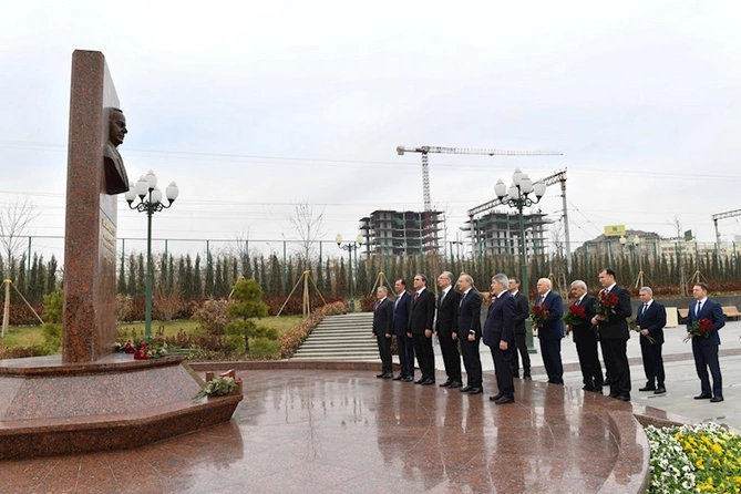 Azərbaycan - Özbəkistan İnvestisiya Fondu yaradılacaq — FOTO