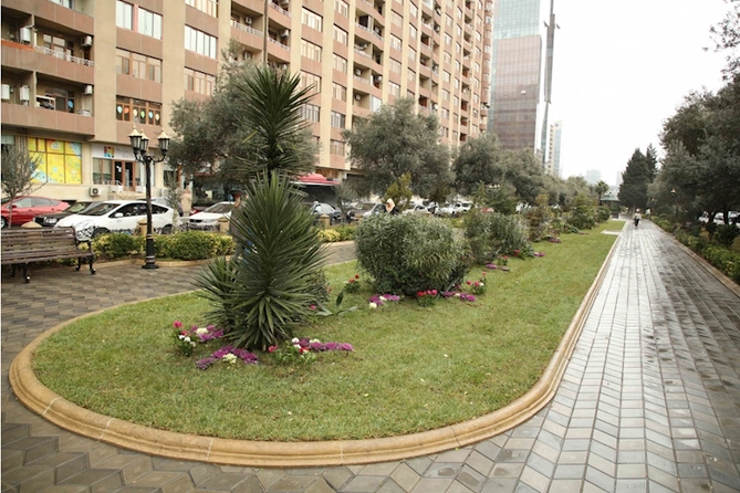 Xətai rayonunda yerləşən Ana fəryadı abidəsinin yerləşdiyi parkda abadlıq işləri yekunlaşmaq üzrədir — FOTO