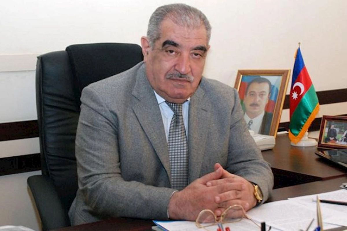 ATU-nun prorektorunun iki oğlu da yanında işləyir — Qanun buna icazə verirmi?