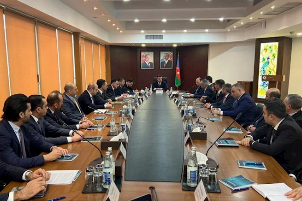 Mərkəzi Bankda qlobal iqtisadi meyillərin maliyyə sektoruna təsirləri müzakirə edilib