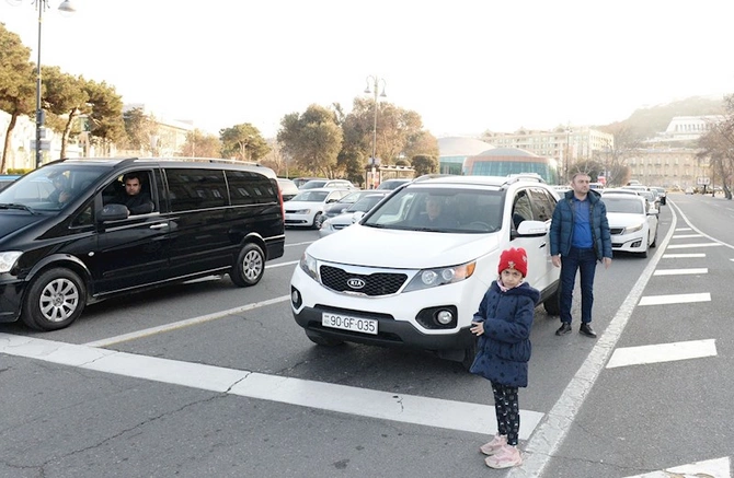 Xocalı soyqırımı qurbanları 1 dəqiqəlik sükutla yad edildi — FOTO