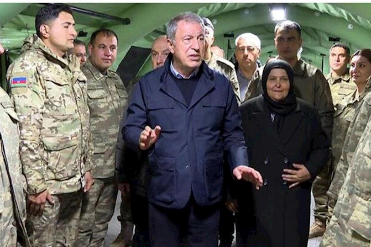 Hulusi Akar Azərbaycanın hərbi həkimlərinə təşəkkür etdi