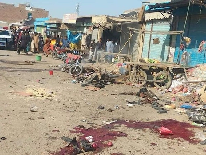 Pakistanda bazarda güclü partlayış olub, ölənlər var — FOTO