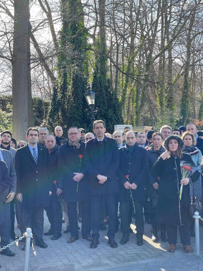 Niderlandın Haaqa şəhərində Xocalı soyqırımının 31-ci ildönümü ilə bağlı anım tədbiri keçirilib — FOTOLAR