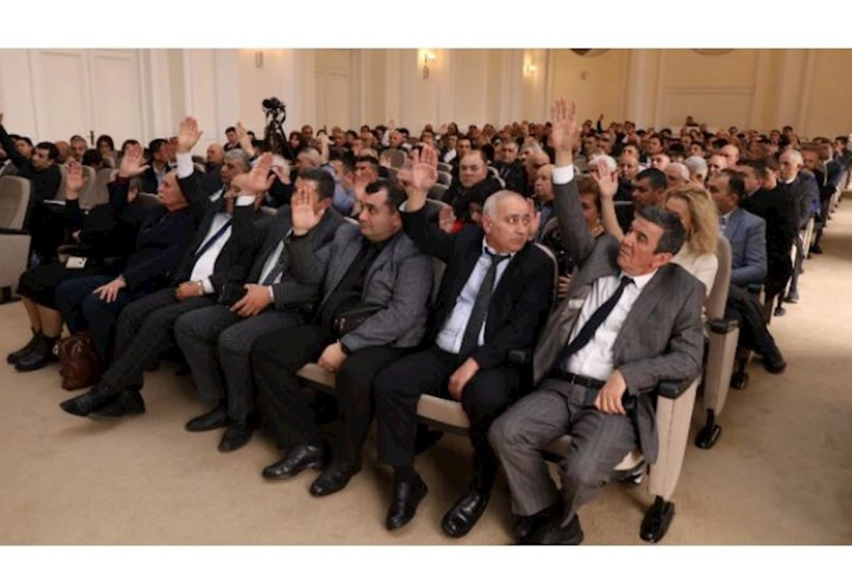 ADY-nin Həmkarlar İttifaqına yeni sədr seçildi — FOTOLAR