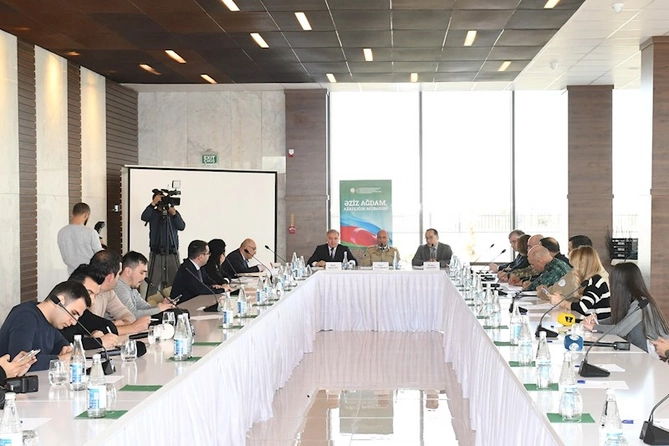 Minalardan və partlamamış hərbi sursatlardan təmizləmə üzrə İşçi qrupun iclası keçirilib — FOTO Minalardan və partlamamış hərbi sursatlardan təmizləmə üzrə İşçi qrupun iclası keçirilib — FOTO