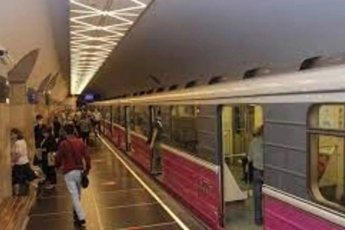 Köhnə metro qatarları yeniləri ilə nə vaxt əvəzlənəcək? — VİDEO