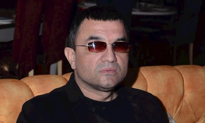 “Bizə gah narkoman deyirlər, gah da casus” — Meyxanaçılardan deputata cavab
