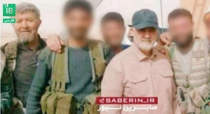 Terrorçu Yasin Qasım Süleymani ilə — ŞOK FOTO Terrorçu Yasin Qasım Süleymani ilə — ŞOK FOTO