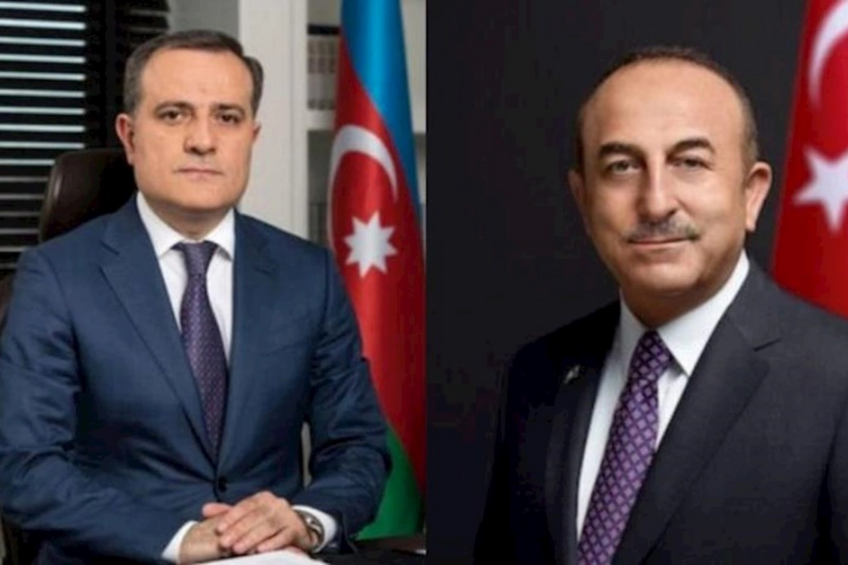 Ceyhun Bayramov Mövlud Çavuşoğlunu doğum günü münasibətilə təbrik edib