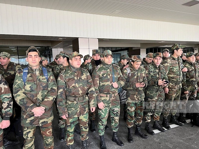 Prezidentin tapşırığı ilə Azərbaycanın xilasetmə qrupu Türkiyəyə çatıb — YENİLƏNİB (FOTO)