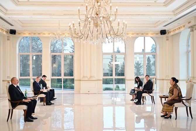 Azərbaycan Prezidenti Laosun yeni səfirinin etimadnaməsini qəbul edib — FOTO Azərbaycan Prezidenti Laosun yeni səfirinin etimadnaməsini qəbul edib — FOTO
