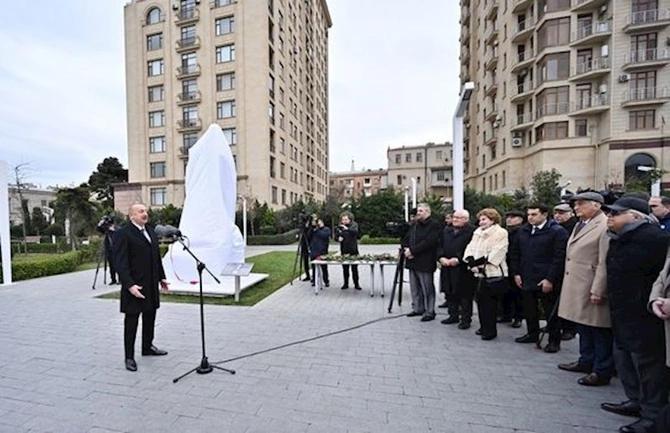 Prezident bəstəkar Tofiq Quliyevin abidəsinin açılışında — FOTO Prezident bəstəkar Tofiq Quliyevin abidəsinin açılışında — FOTO