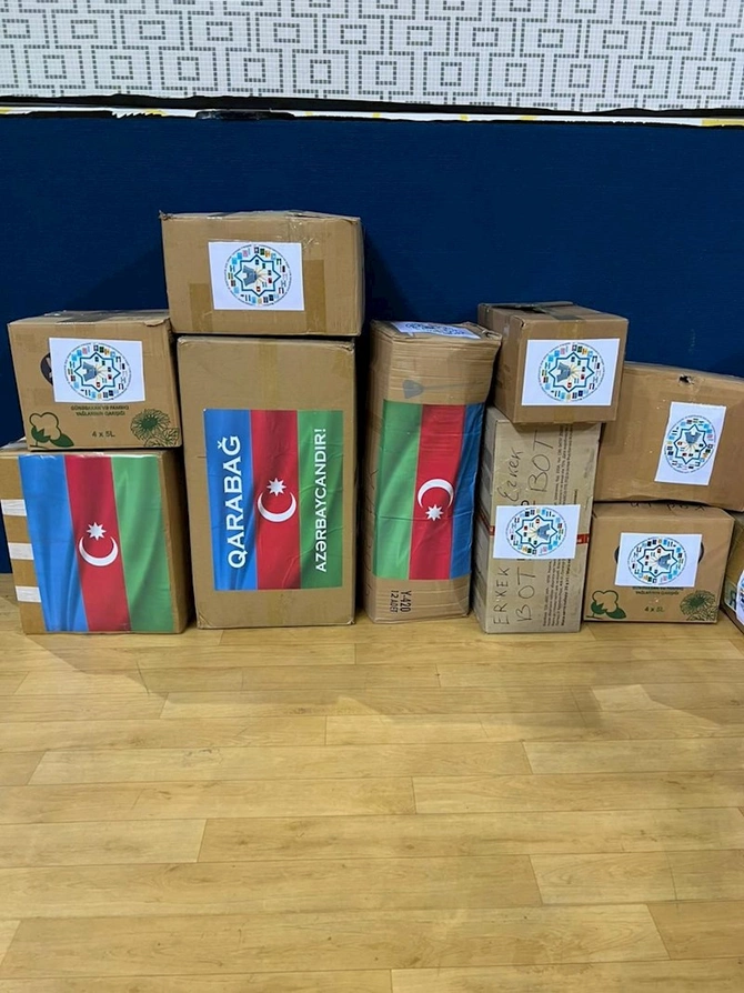 İctimai təşkilat Türkiyəyə yardımda nümunə göstərir — FOTOLAR İctimai təşkilat Türkiyəyə yardımda nümunə göstərir — FOTOLAR