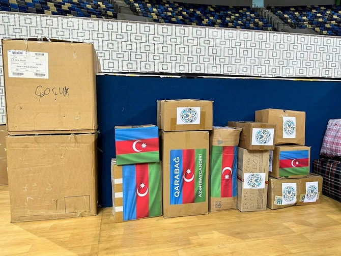 İctimai təşkilat Türkiyəyə yardımda nümunə göstərir — FOTOLAR İctimai təşkilat Türkiyəyə yardımda nümunə göstərir — FOTOLAR