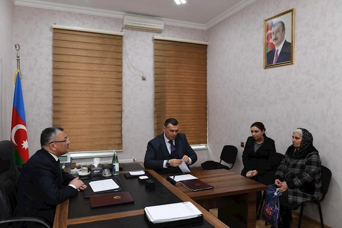 Rövşən Rzayev növbəti dəfə vətəndaşları qəbu etdi — FOTO