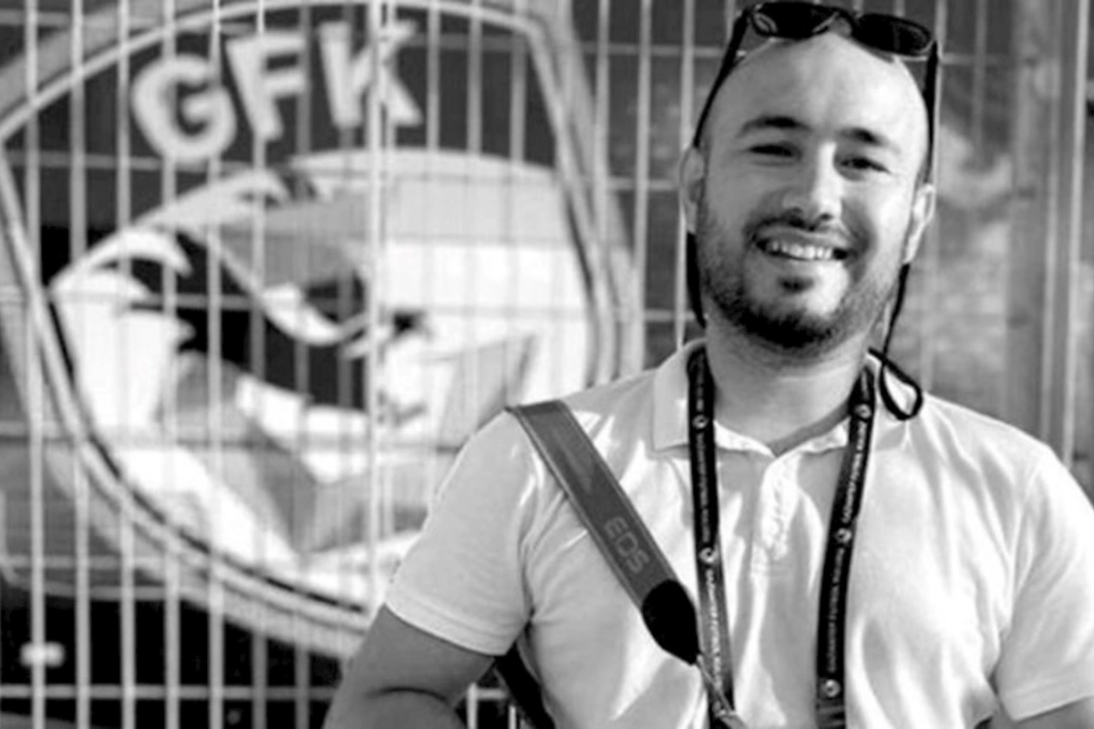 Jurnalist və ailəsi zəlzələdə həlak oldu