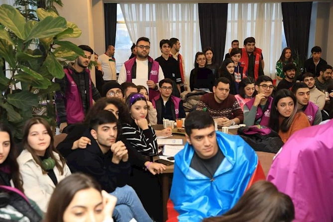 Gənc Liderlər üçün Qış Universitetinin növbəti mövsümü başa çatıb — FOTO Gənc Liderlər üçün Qış Universitetinin növbəti mövsümü başa çatıb — FOTO
