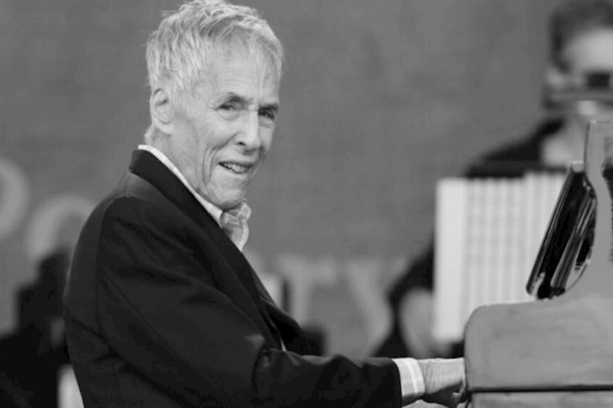 Məşhur pianoçusu vəfat etdi