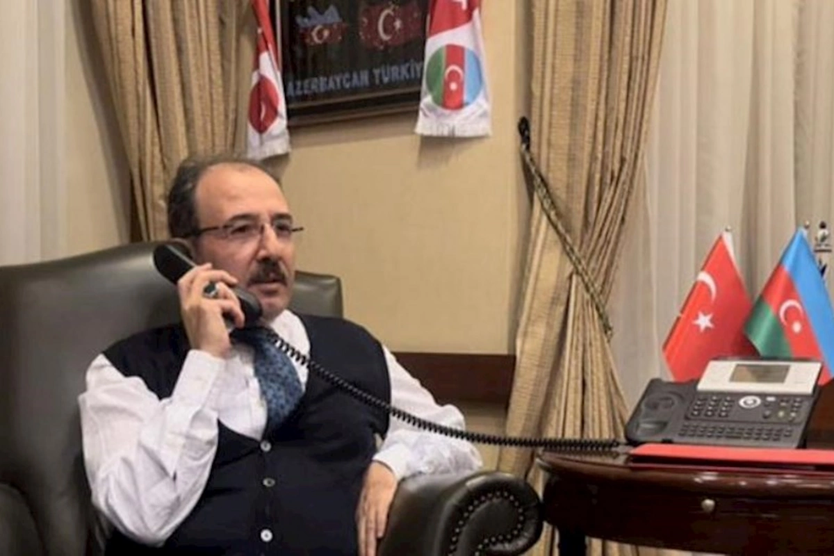 Türkiyə səfiri köhnə maşını ilə yardım daşıyan Sərvər Bəşirliyə zəng edib