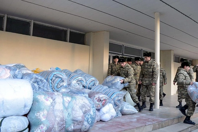 Müdafiə Nazirliyi Türkiyəyə yardım göndərib — FOTO
