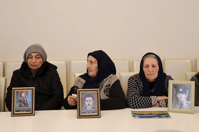 Dövlət Komitəsində Alxaslı kəndinin sakinləri ilə görüş keçirilib — FOTOLAR