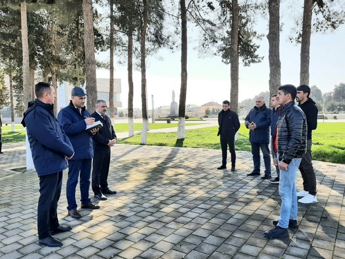 Bölgələrdə vətəndaşlarla görüşlər keçirilir, problemləri yerindəcə dinlənilir — FOTOLAR Bölgələrdə vətəndaşlarla görüşlər keçirilir, problemləri yerindəcə dinlənilir — FOTOLAR