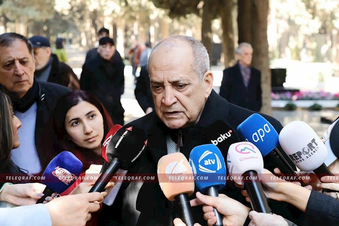 Rüstəm İbrahimbəyovun qəbirüstü abidəsinin açılışı oldu — FOTO