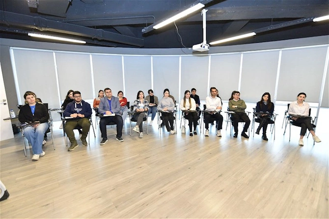 “Gənclər təşkilatlarında media ilə işin effektiv təşkili üzrə bacarıqların artırılması” layihəsinə başlanılıb — FOTO