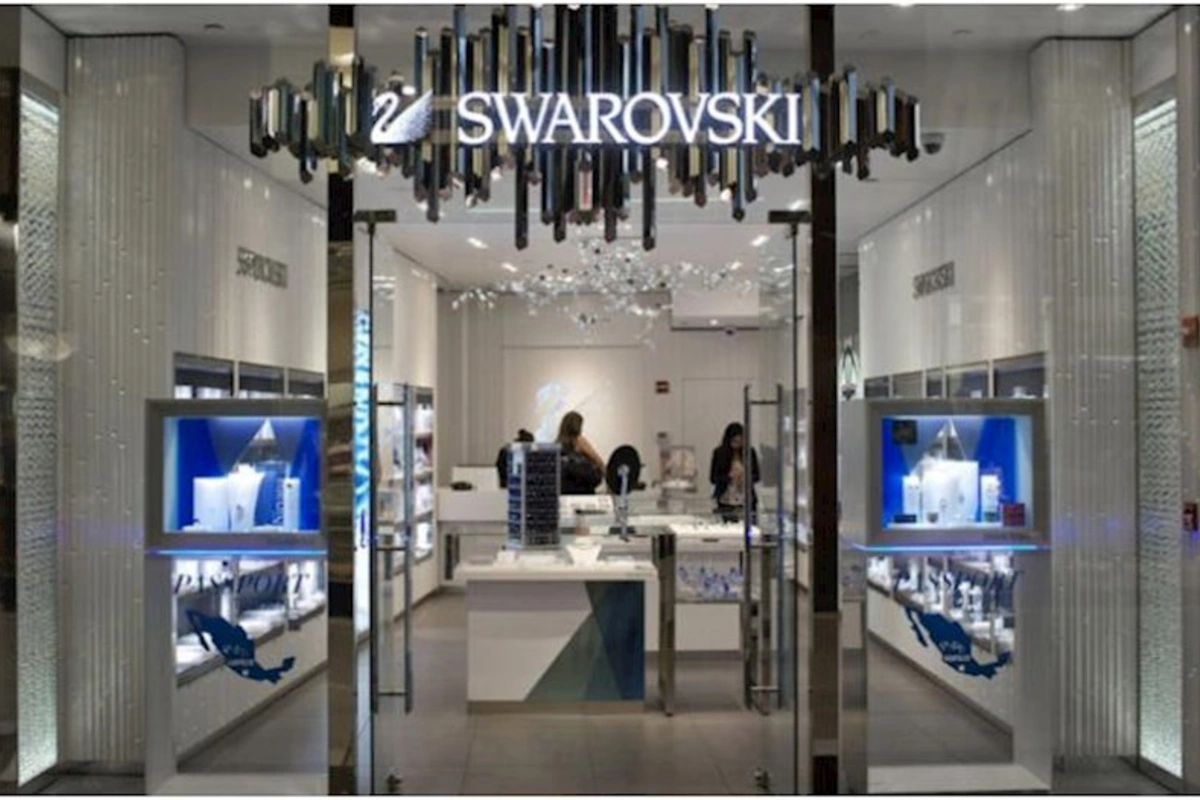 “Swarovski” Rusiyadakı biznesini bağlayır