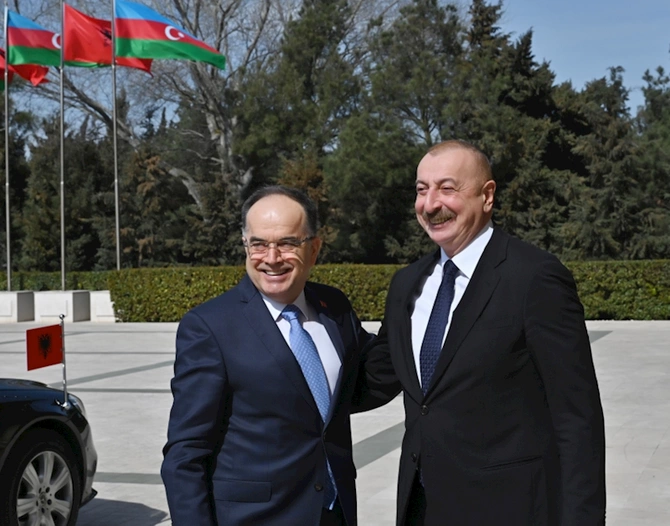 İlham Əliyev Albaniya Prezidenti ilə görüşdü – FOTOLAR